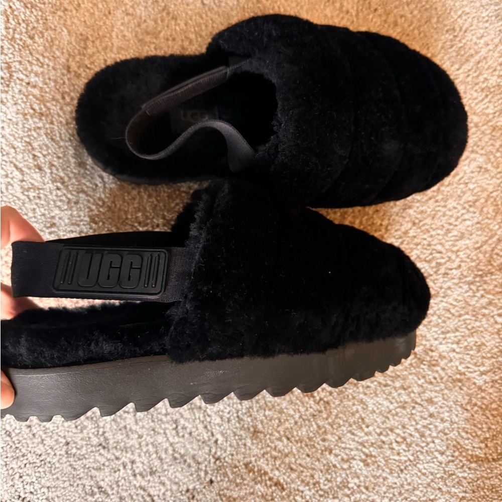 UGG slippers with black back strap
